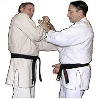 grab_knife_attack_02